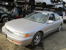 1997 HONDA ACCORD SE BEIGE 4DR 2.2L AT A16372